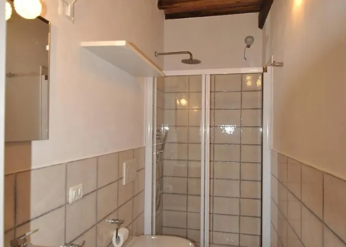 Quaint And New By The Sea Apartament